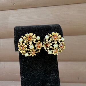 Lisner Floral Wreath Earrings Womens Gold Tone Amber Rhinestone Faux Pearl 1"